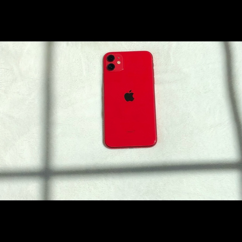 Unlocked iPhone 11 64g